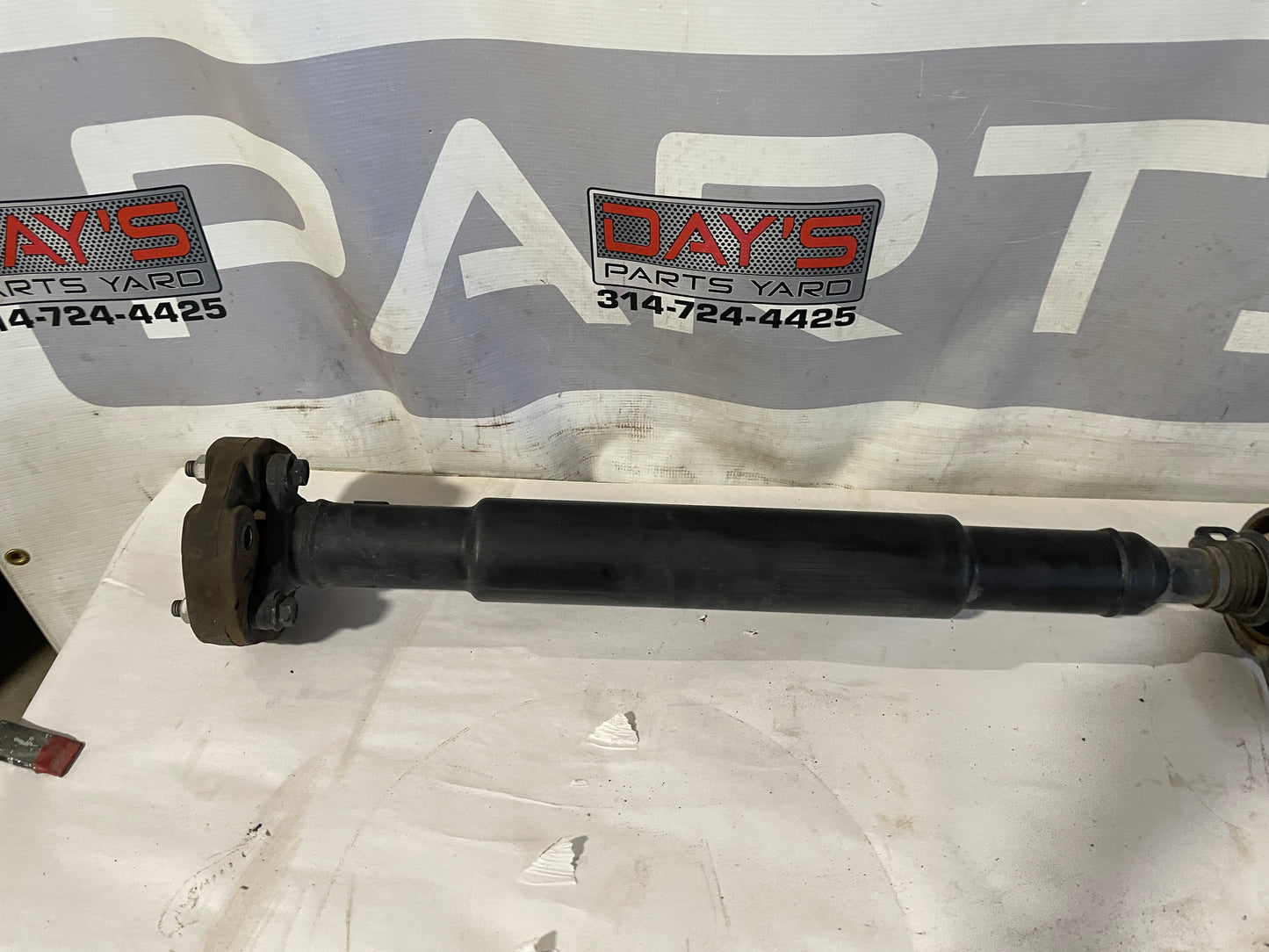 2014 Chevy SS Sedan Driveshaft Drive Shaft OEM - Day's Parts Yard