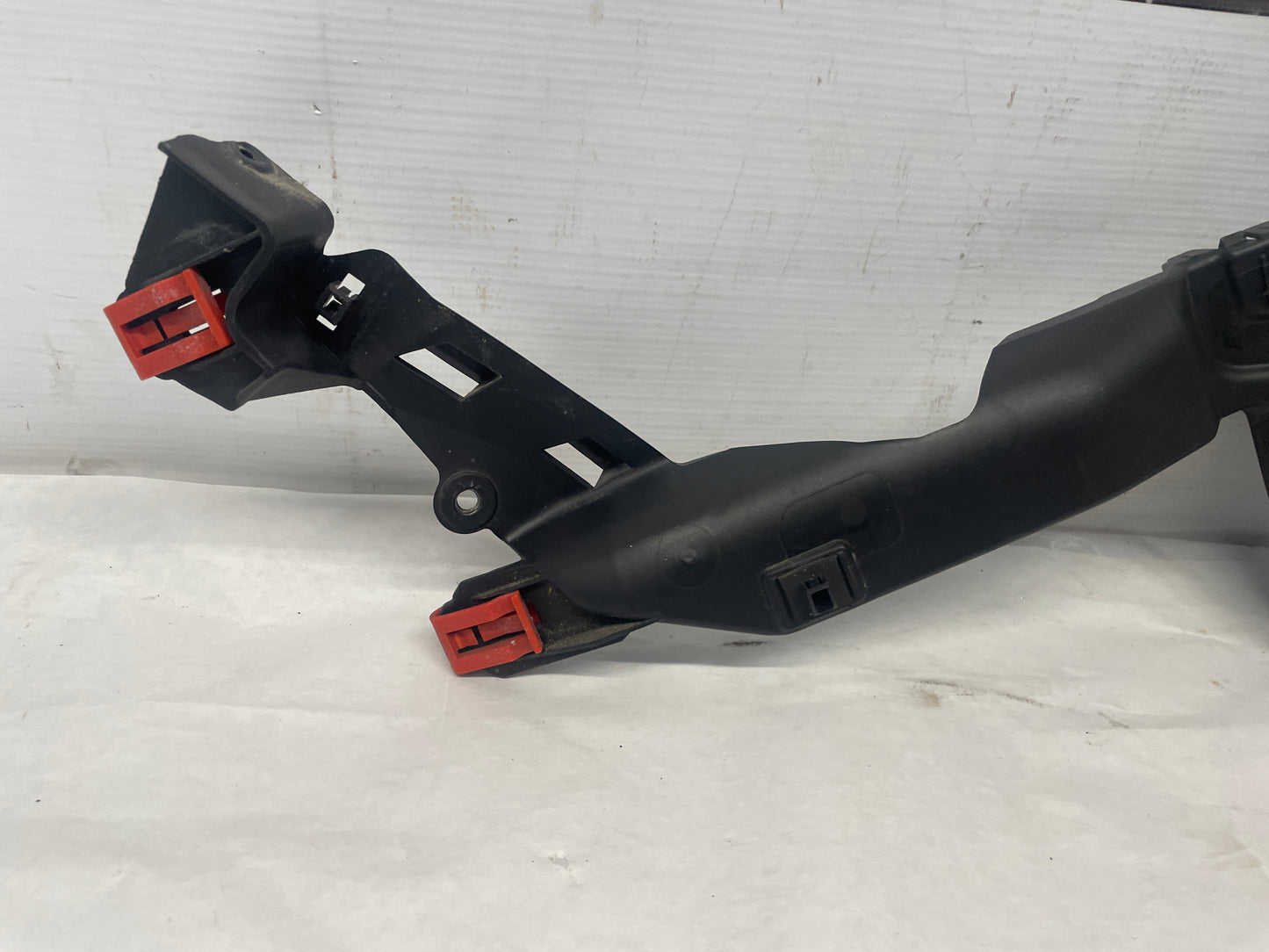 2010 Chevy Camaro SS LH Driver Rear Bumper Guide Bracket Support OEM - Day's Parts Yard