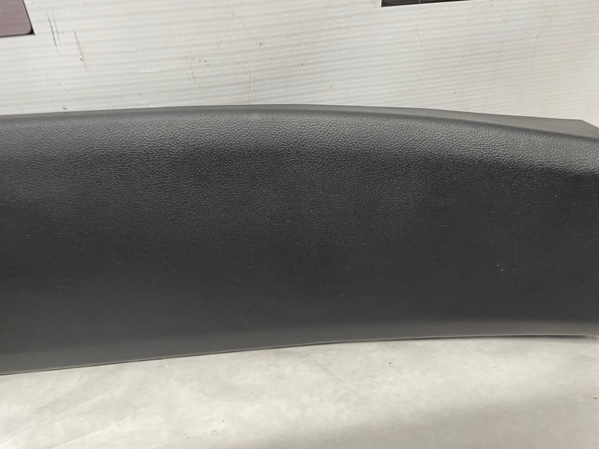 2009 Pontiac G8 GT RH & LH Lower Interior B Center Pillar Trim Molding Cover OEM - Day's Parts Yard
