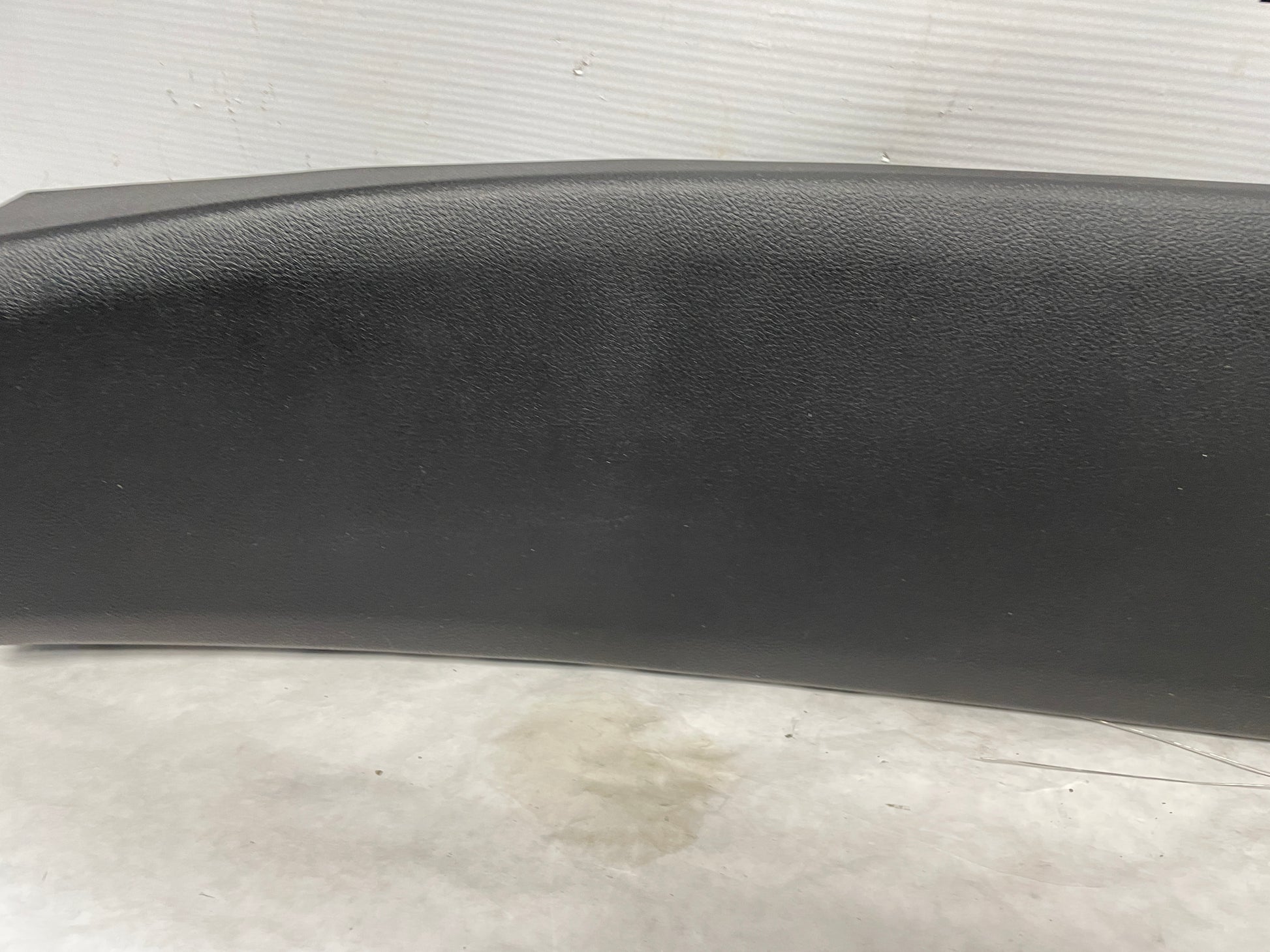 2009 Pontiac G8 GT RH & LH Lower Interior B Center Pillar Trim Molding Cover OEM - Day's Parts Yard