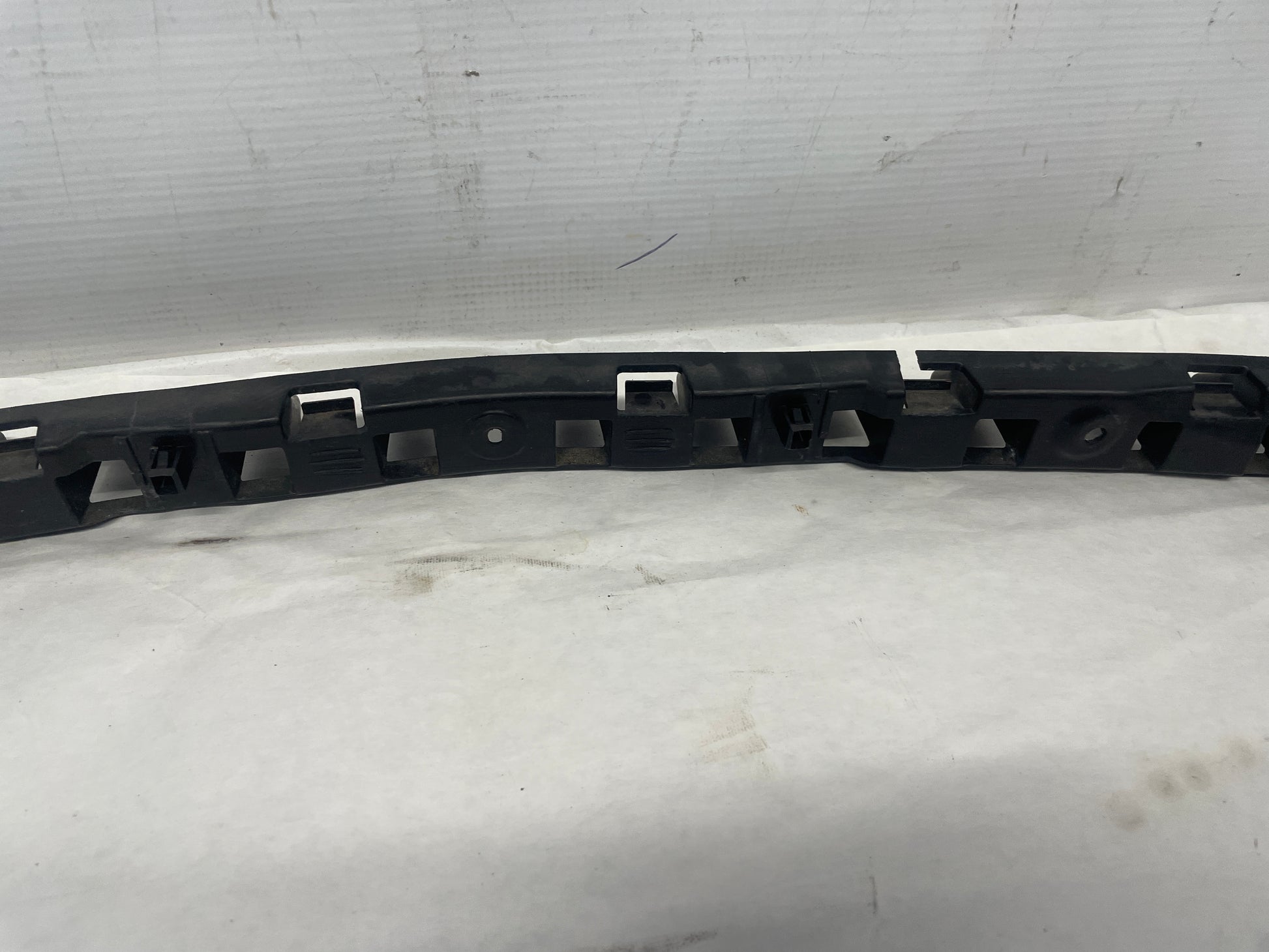2010 Chevy Camaro SS Rear Bumper Cover Upper Center Support Bracket OEM - Day's Parts Yard