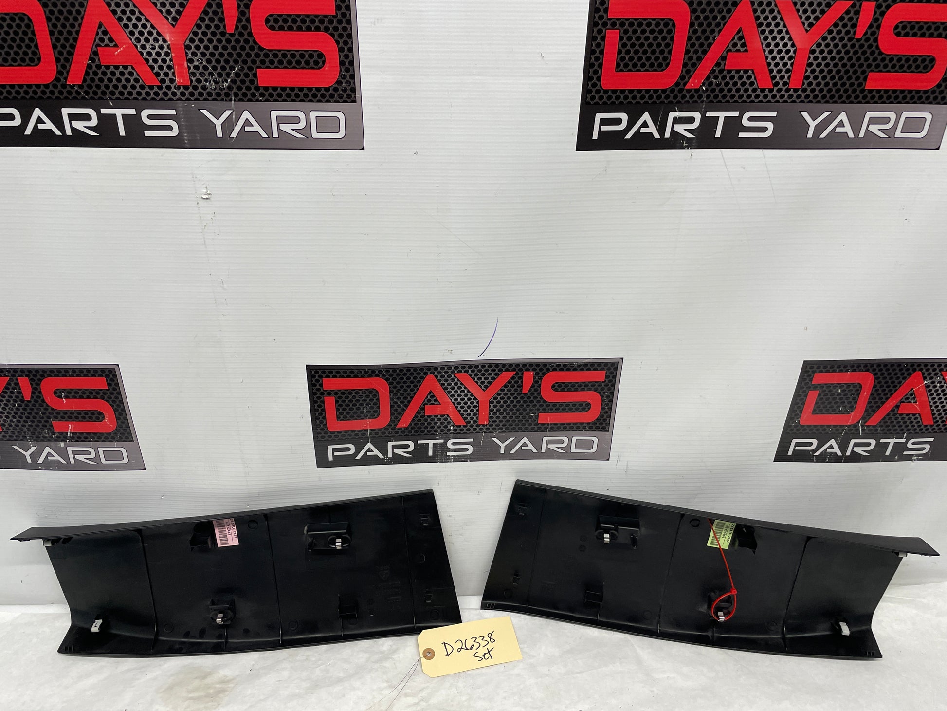 2009 Pontiac G8 GT RH & LH Lower Interior B Center Pillar Trim Molding Cover OEM - Day's Parts Yard
