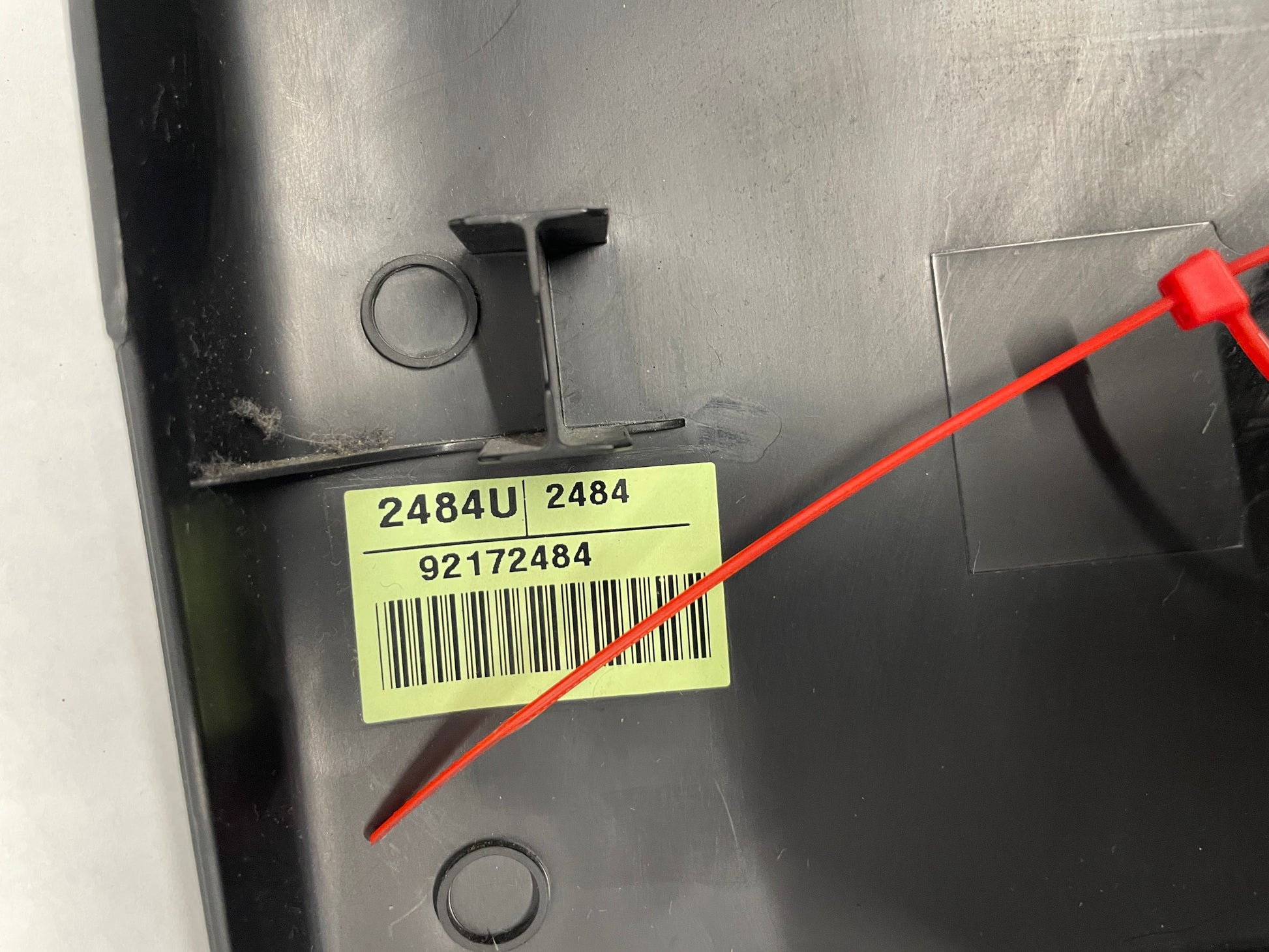 2009 Pontiac G8 GT RH & LH Lower Interior B Center Pillar Trim Molding Cover OEM - Day's Parts Yard