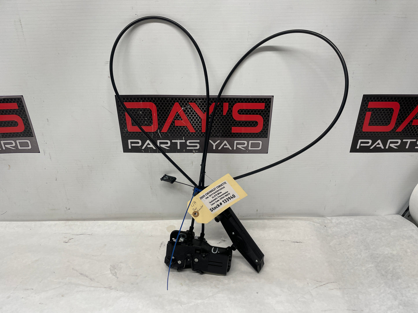 2005 Chevy C6 Corvette LH Driver Door Lock Latch Actuator Assembly OEM - Day's Parts Yard