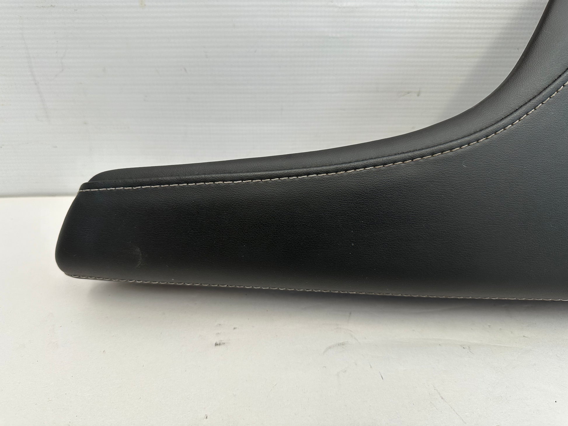 2017 Chevy Camaro SS Center Console Lid OEM - Day's Parts Yard