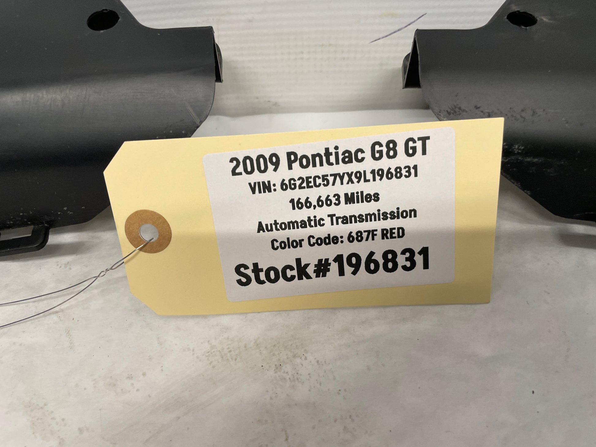 2009 Pontiac G8 GT RH & LH Lower B Pillar Carpet Retainer Trim Panel OEM - Day's Parts Yard