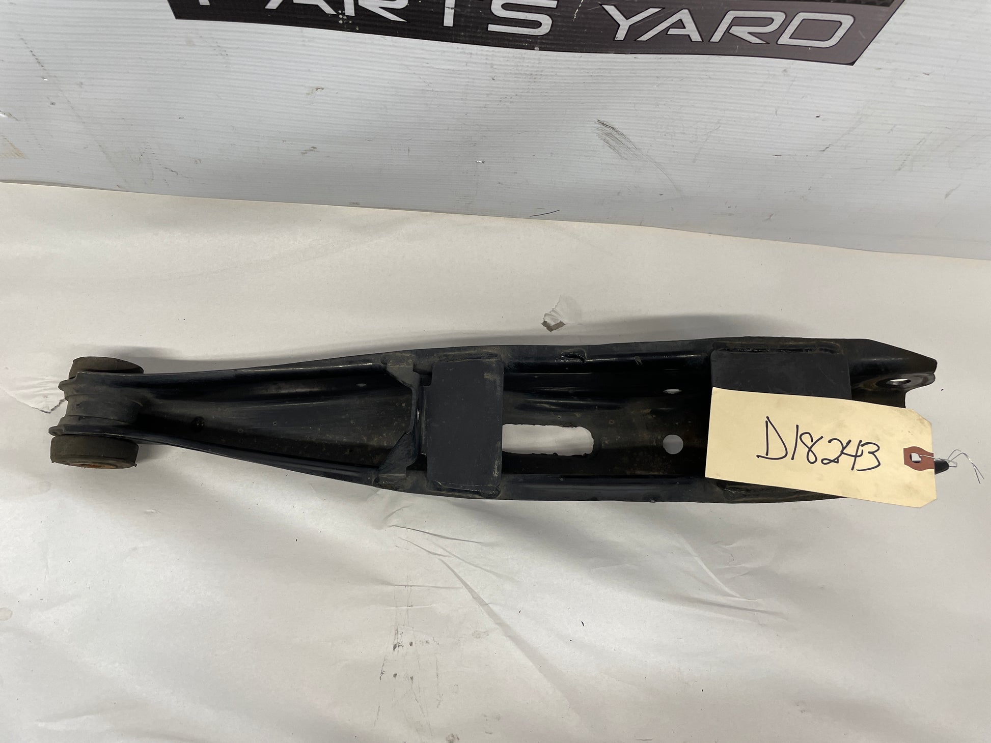 2009 Pontiac G8 GT RH Passenger Rear Lower Control Arm OEM - Day's Parts Yard