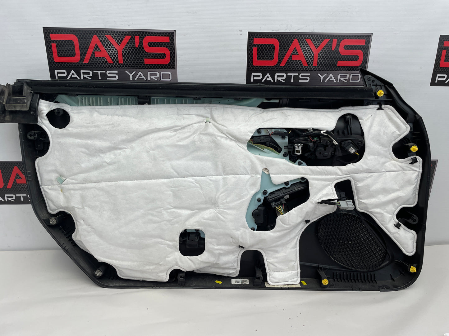 2019 Chevy Camaro SS Front RH Passenger Door Panel OEM