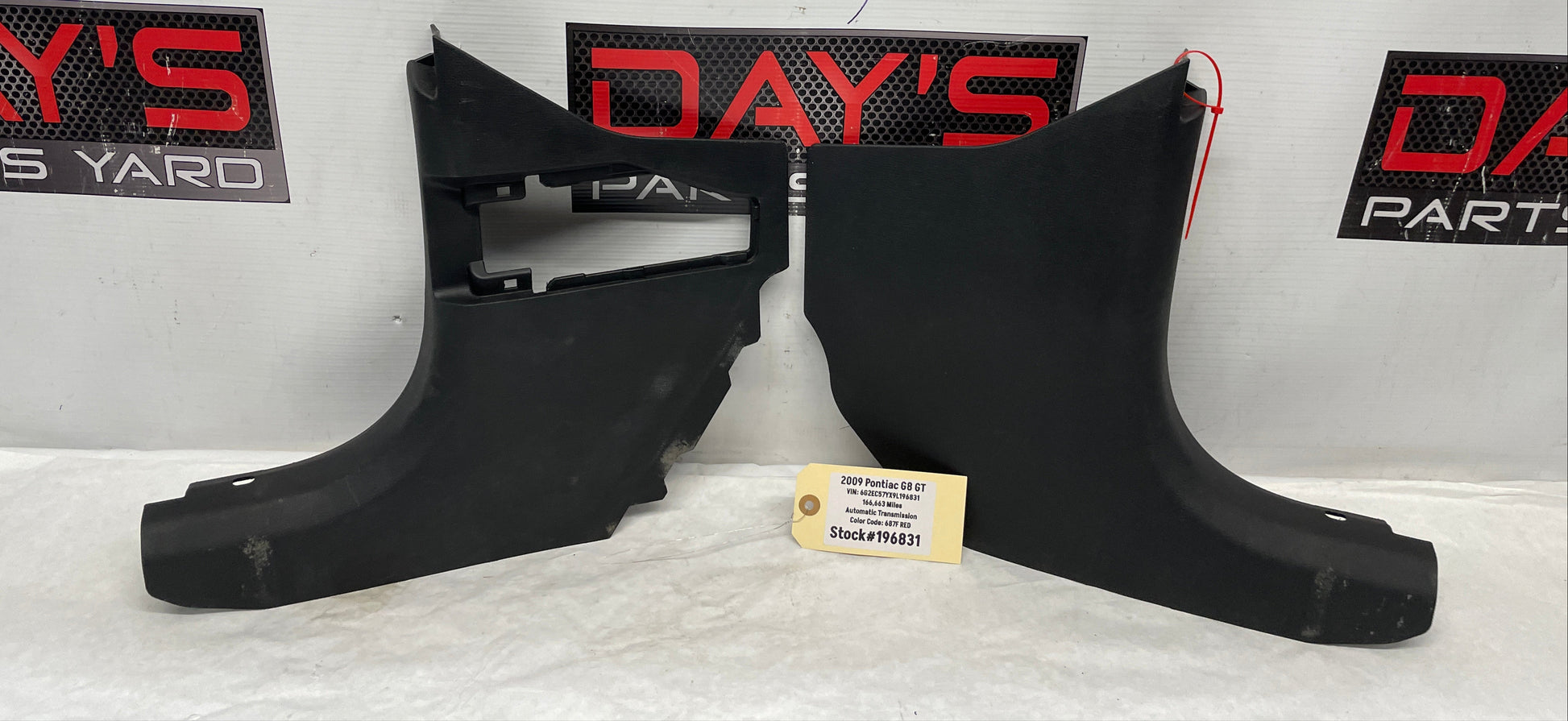 2009 Pontiac G8 GT RH & LH Kick Panel Under Dash Cover Trim  OEM - Day's Parts Yard