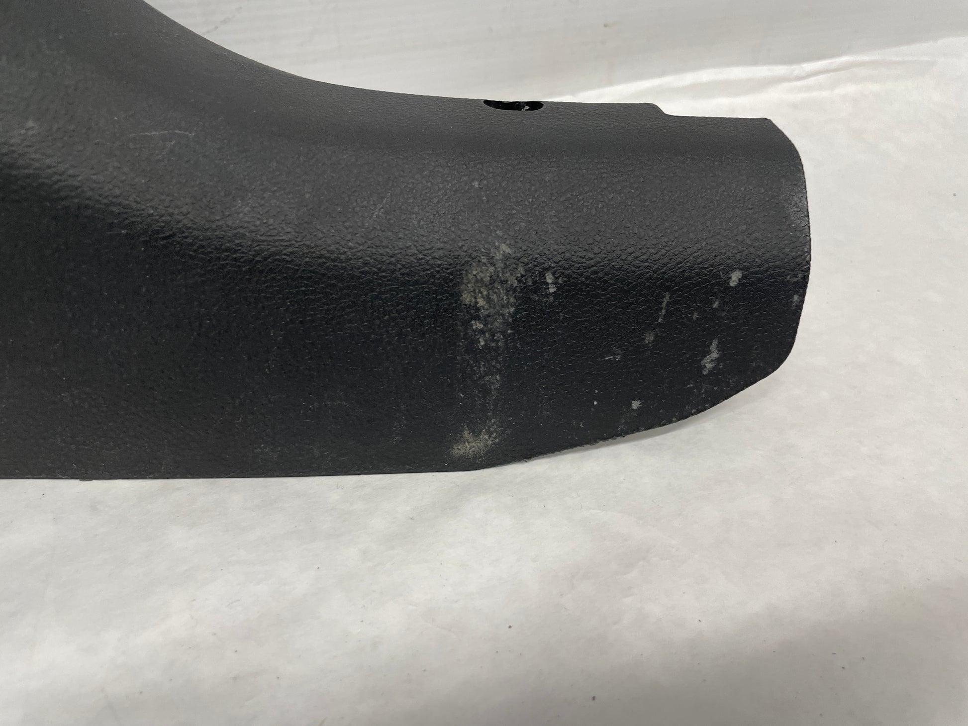 2009 Pontiac G8 GT RH & LH Kick Panel Under Dash Cover Trim  OEM - Day's Parts Yard