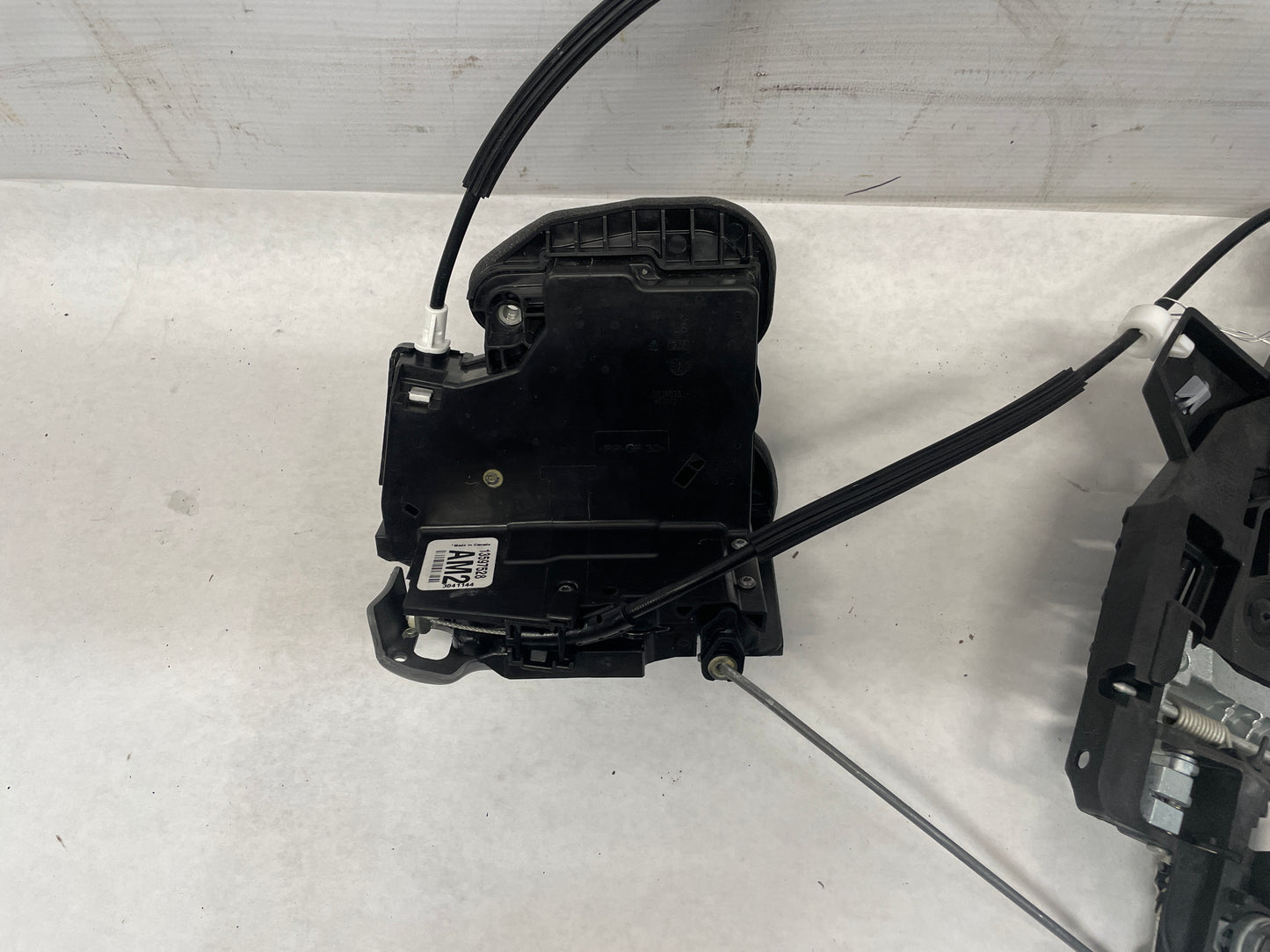 2018 Cadillac Escalade LH Driver Front Door Lock Latch Actuator OEM