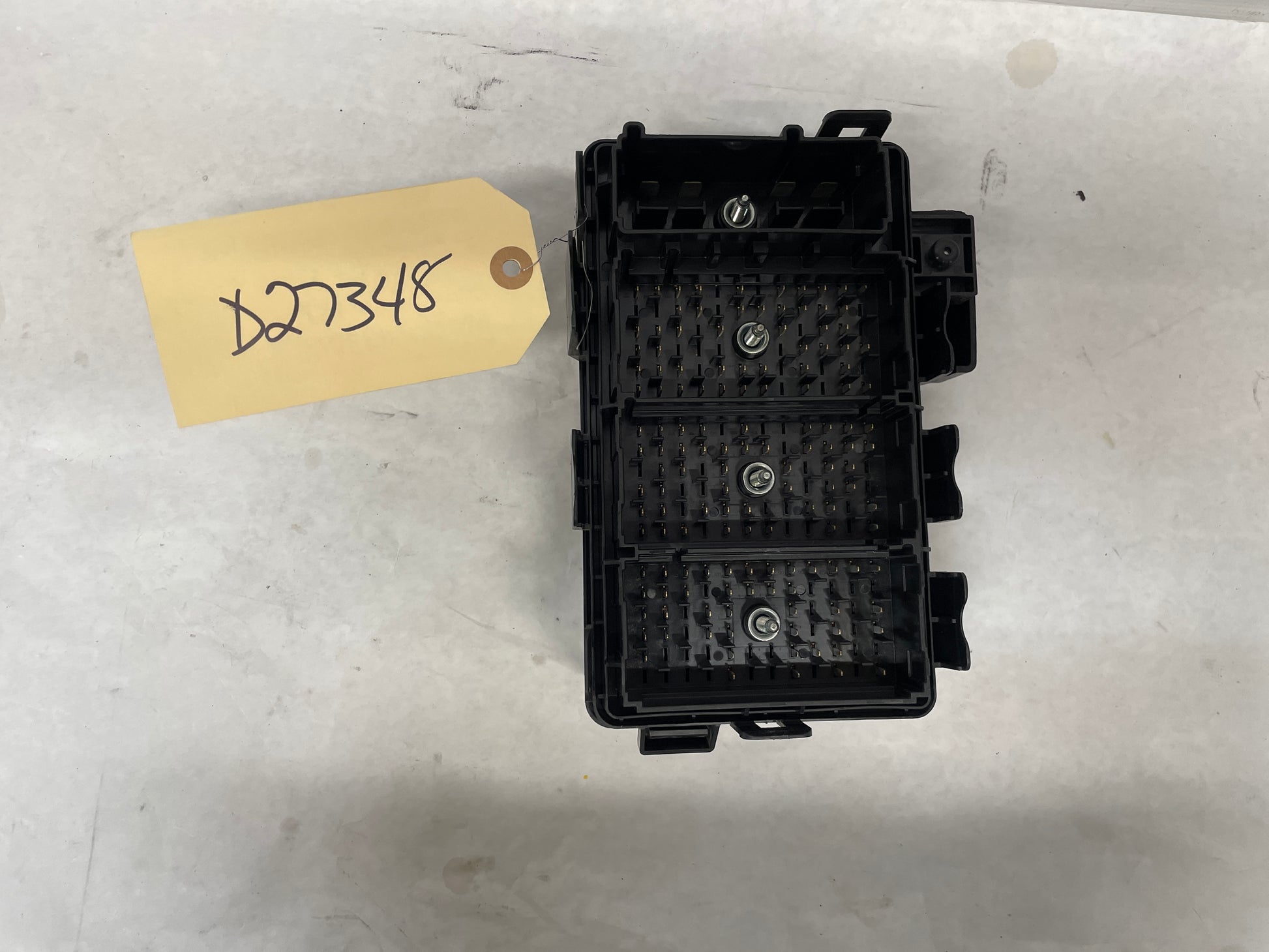 2005 Chevy C6 Corvette Under Hood Fuse Relay Wire Harness Junction Box Block OEM - Day's Parts Yard