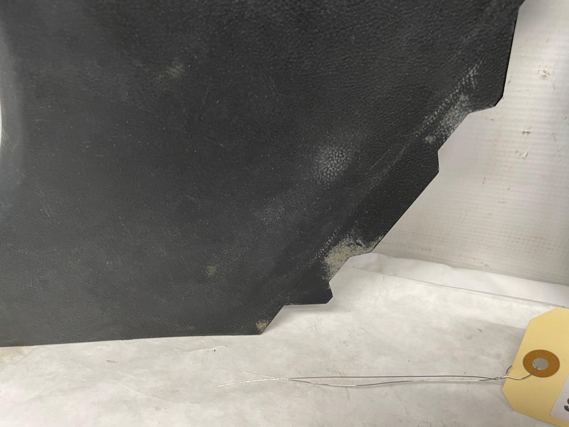 2009 Pontiac G8 GT RH & LH Kick Panel Under Dash Cover Trim  OEM - Day's Parts Yard