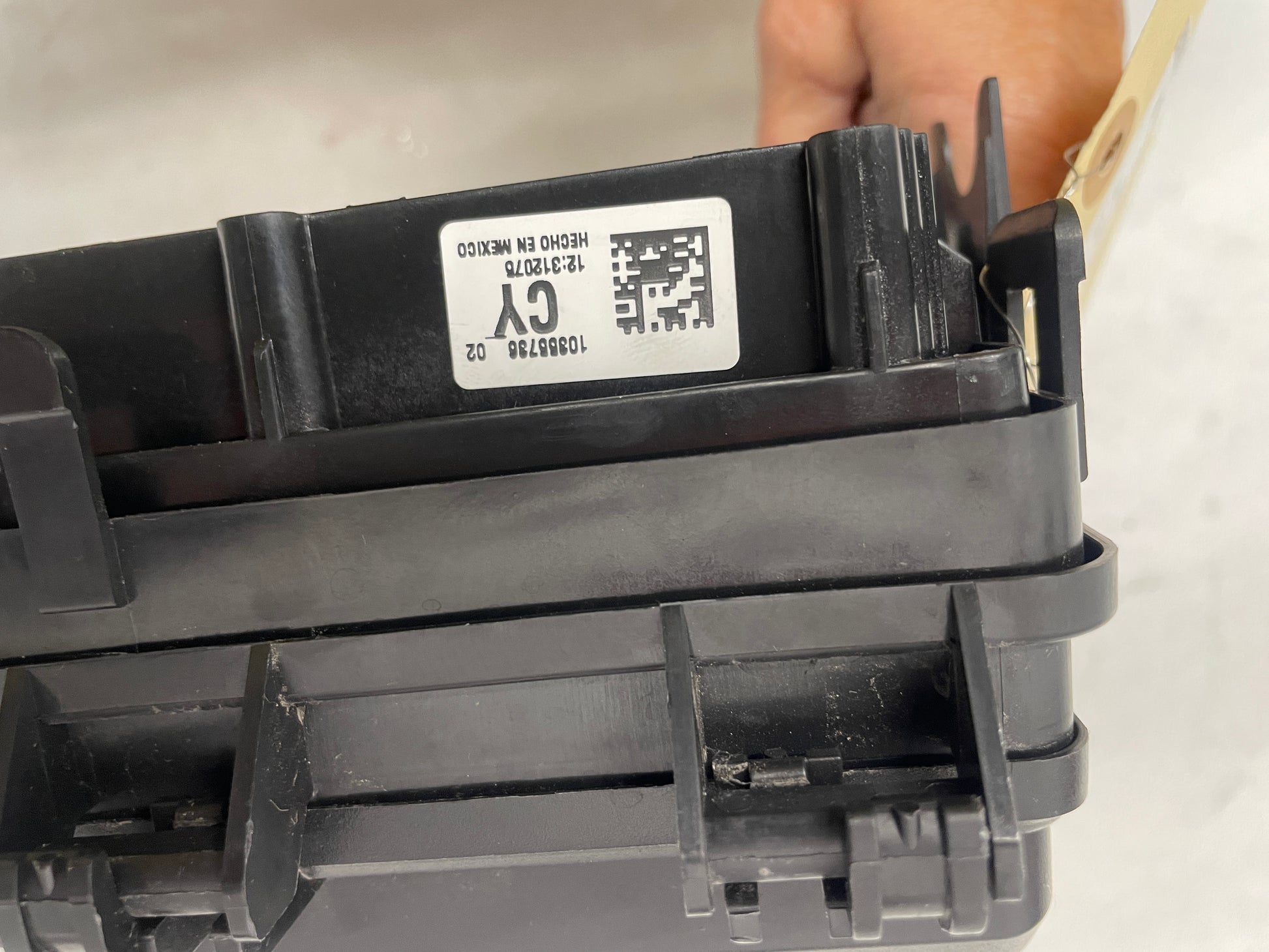 2005 Chevy C6 Corvette Under Hood Fuse Relay Wire Harness Junction Box Block OEM - Day's Parts Yard