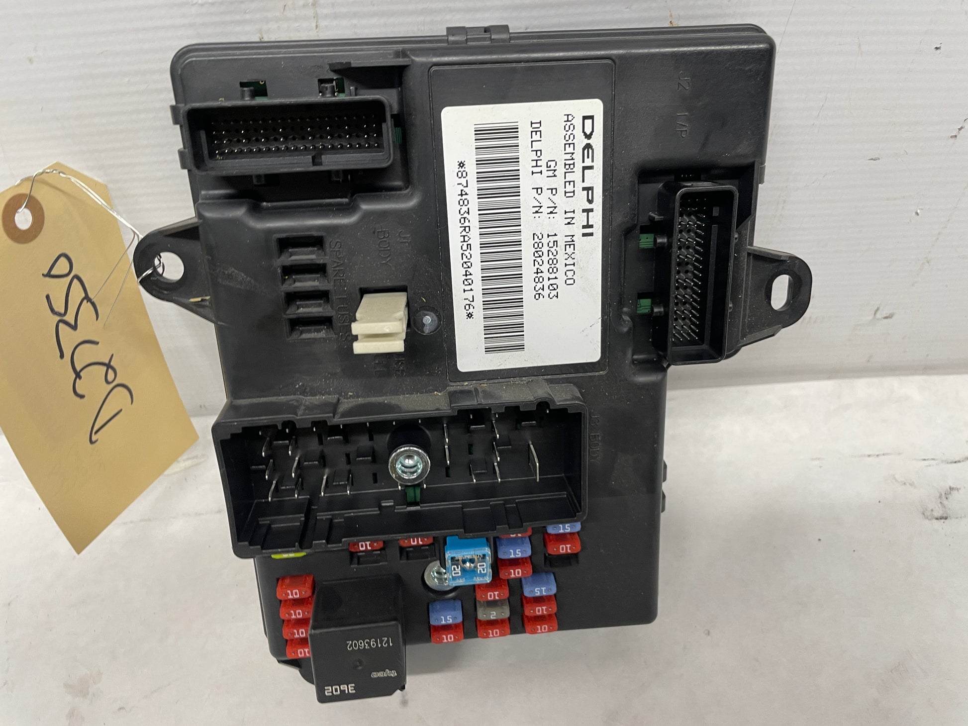 2005 Chevy C6 Corvette BCM Body Control Module OEM - Day's Parts Yard