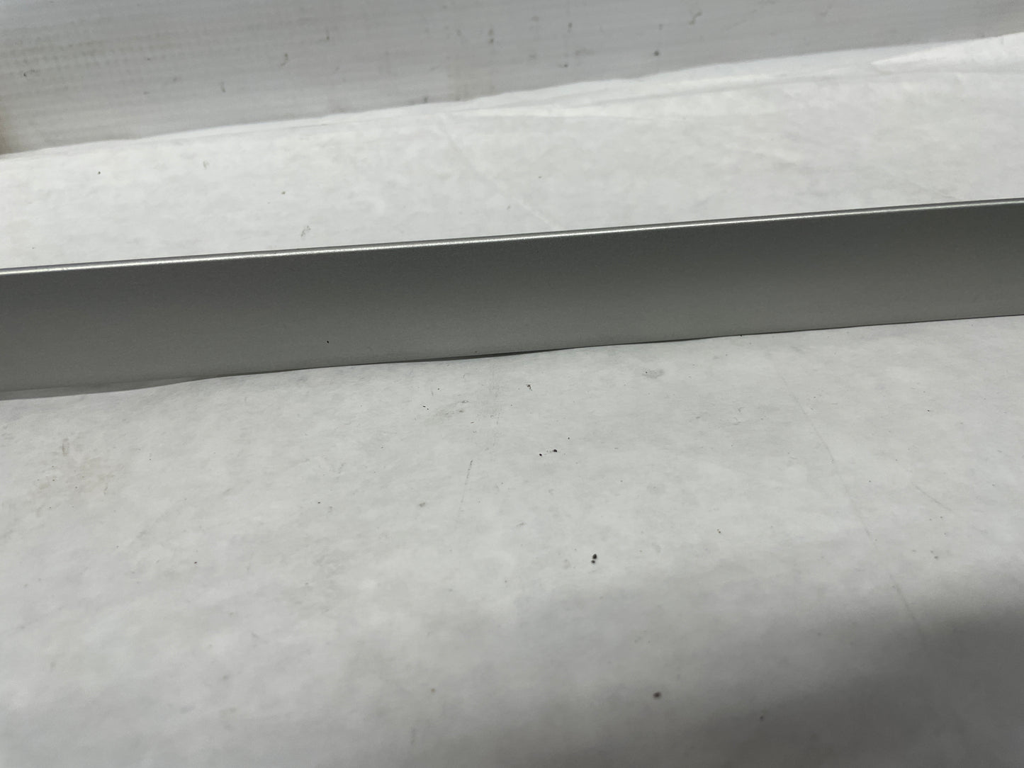 2009 Pontiac G8 GT LH & RH Silver Dash Trim Accent Applique Panel OEM - Day's Parts Yard