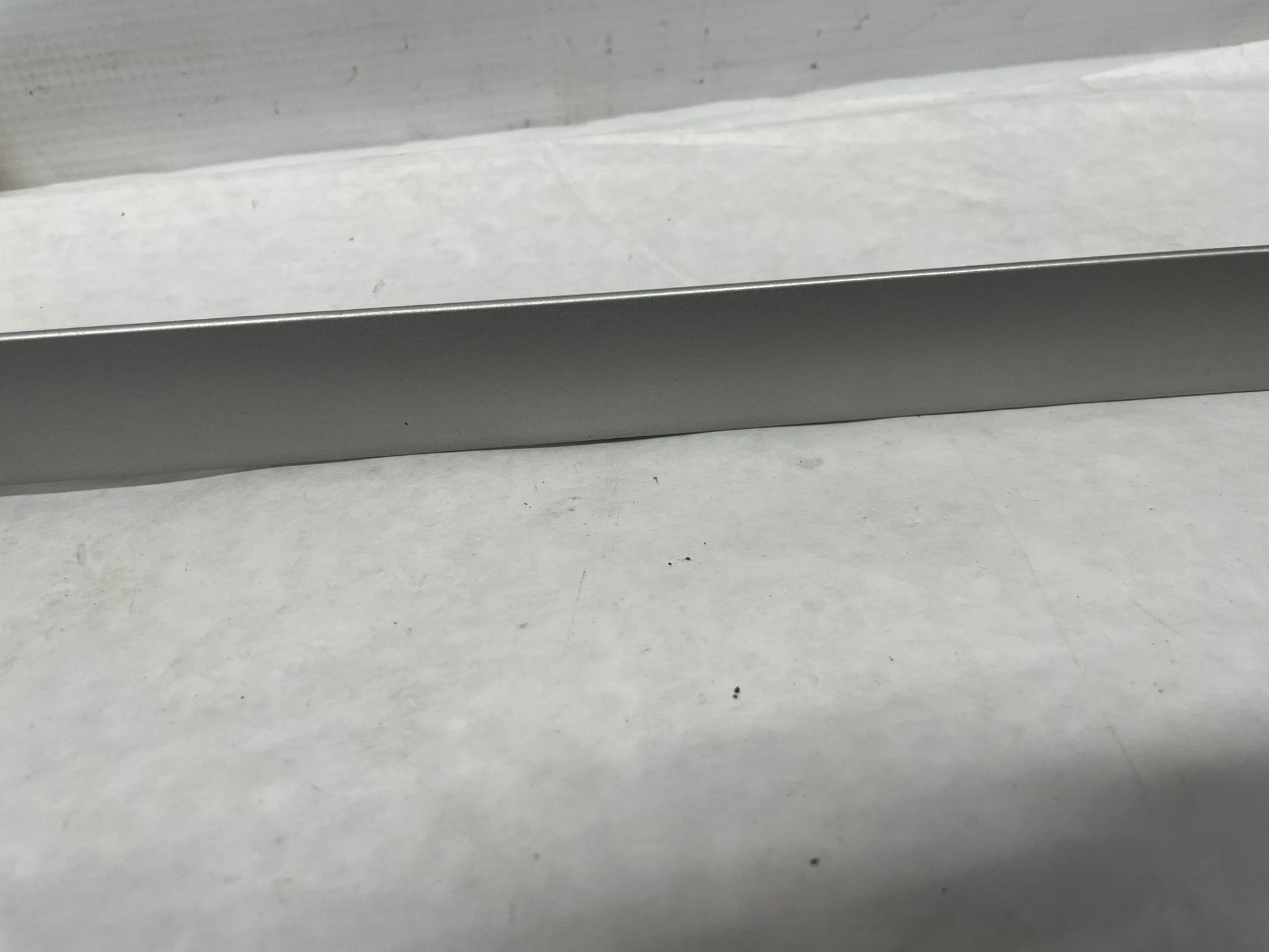 2009 Pontiac G8 GT LH & RH Silver Dash Trim Accent Applique Panel OEM - Day's Parts Yard