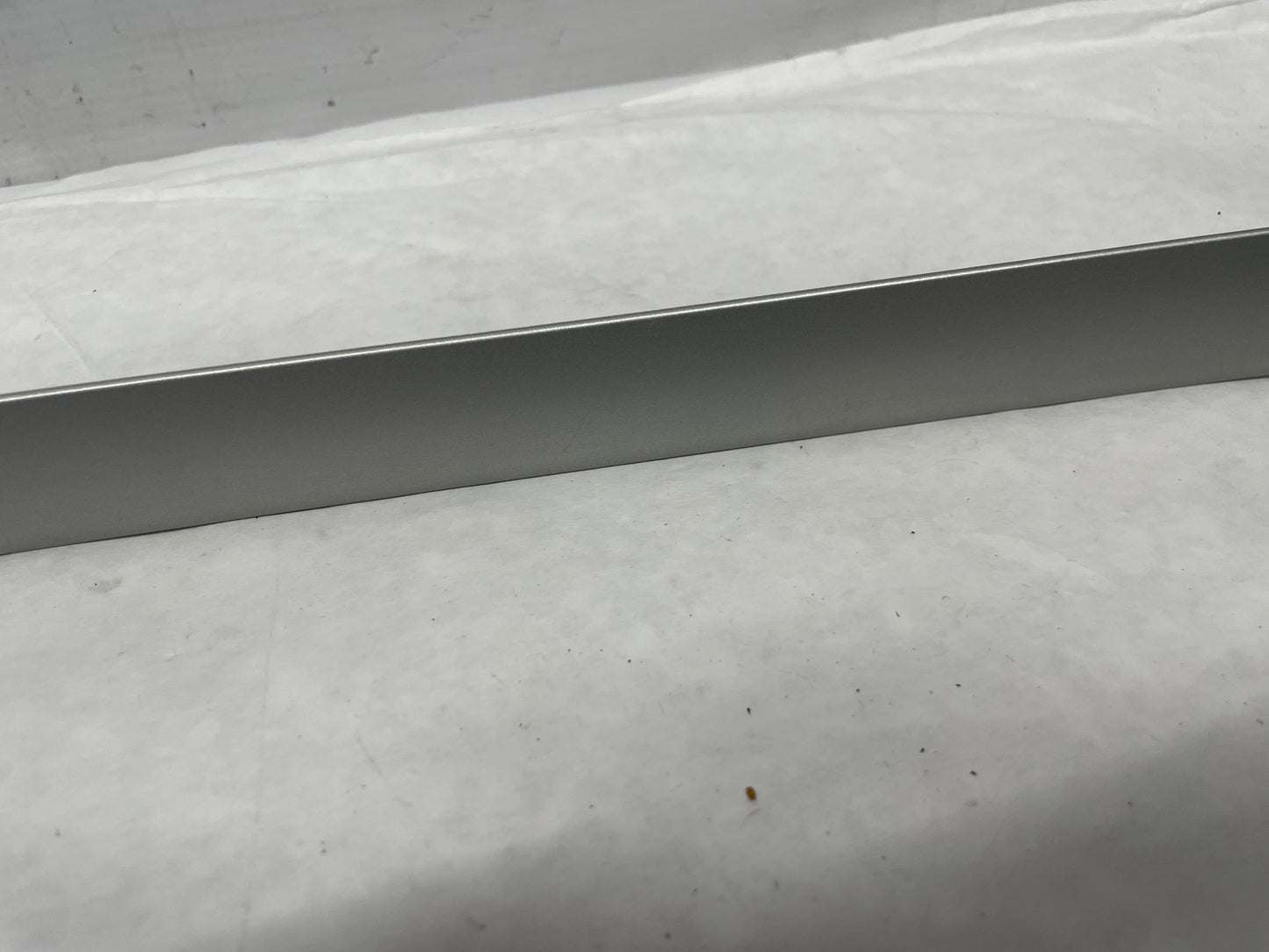 2009 Pontiac G8 GT LH & RH Silver Dash Trim Accent Applique Panel OEM - Day's Parts Yard