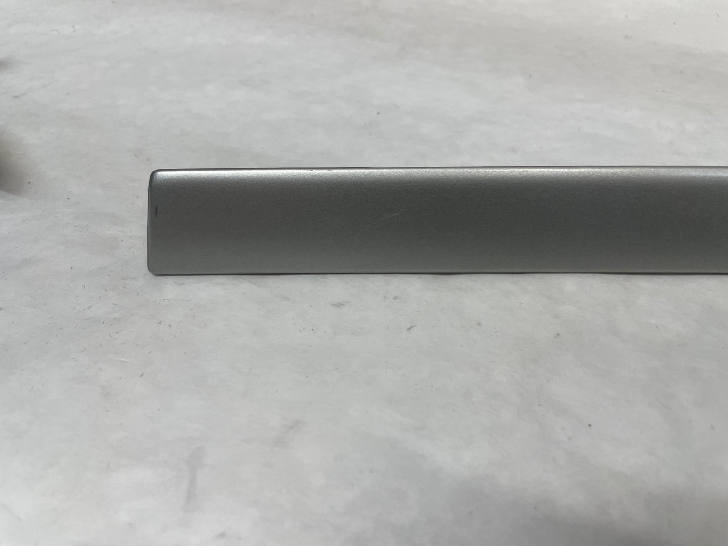 2009 Pontiac G8 GT LH & RH Silver Dash Trim Accent Applique Panel OEM - Day's Parts Yard