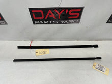 2006 Pontiac GTO RH & LH Rear Window Glass Trim Retainer Moldings OEM - Day's Parts Yard