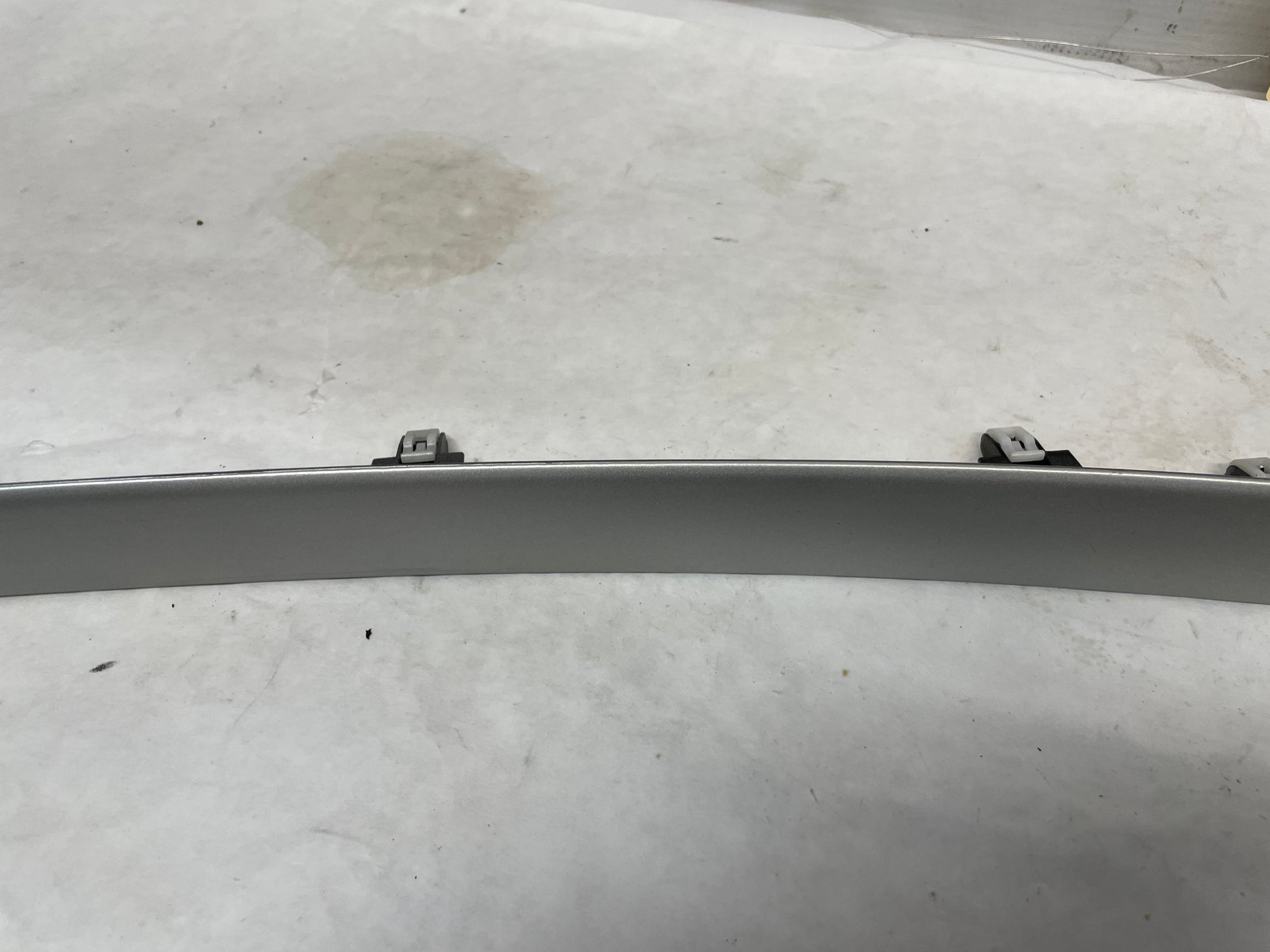 2009 Pontiac G8 GT LH & RH Silver Dash Trim Accent Applique Panel OEM - Day's Parts Yard