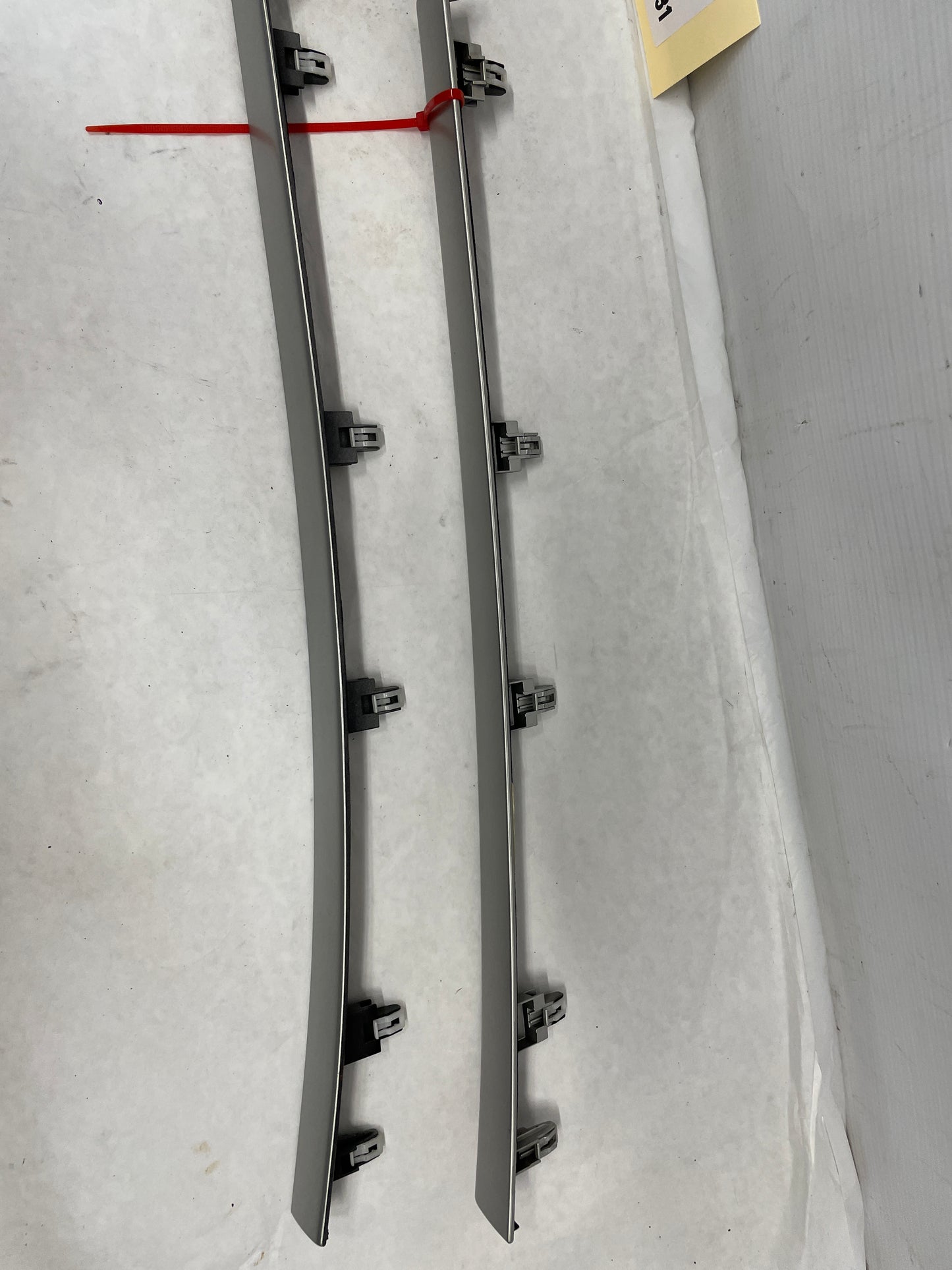 2009 Pontiac G8 GT LH & RH Silver Dash Trim Accent Applique Panel OEM - Day's Parts Yard