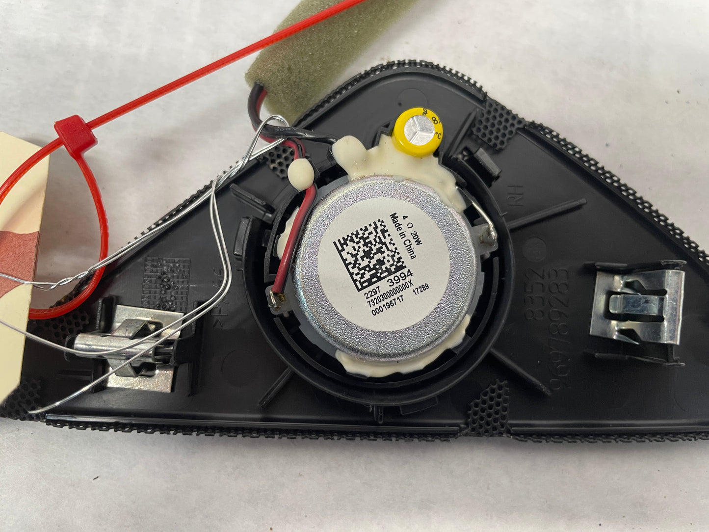 2018 Cadillac Escalade RH Passenger Front Door Panel Tweeter Speaker OEM