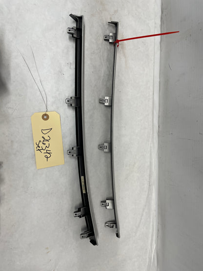 2009 Pontiac G8 GT LH & RH Silver Dash Trim Accent Applique Panel OEM - Day's Parts Yard
