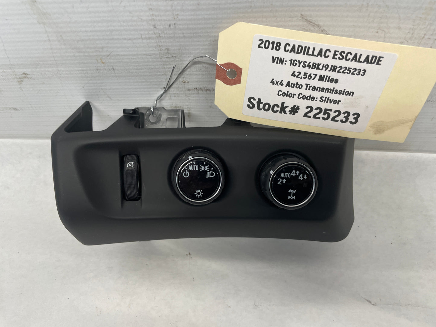 2018 Cadillac Escalade Headlight Light Lamp Control Switch Dash Panel OEM