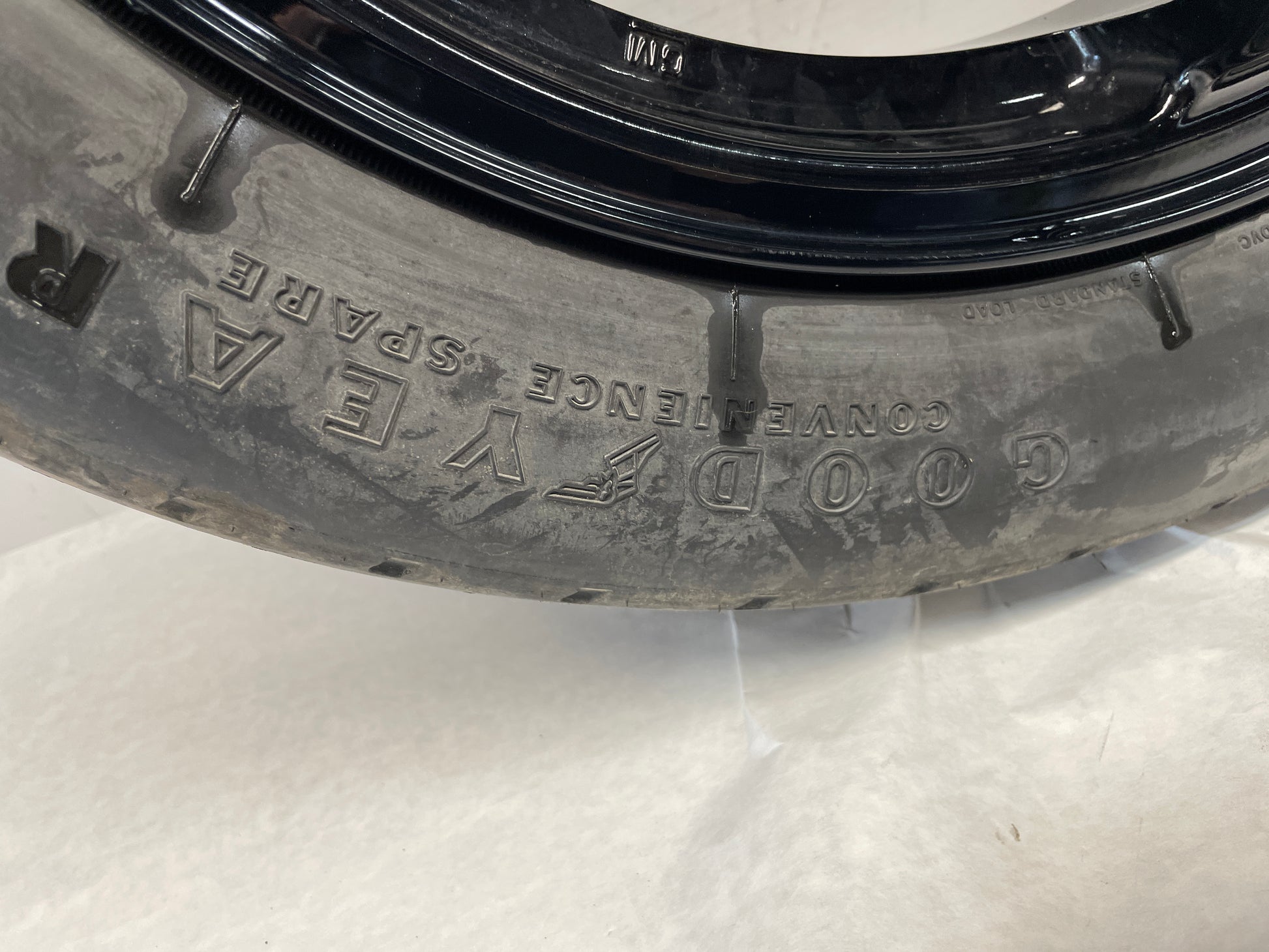 2006 Pontiac GTO Compact Spare Wheel & Tire OEM - Day's Parts Yard