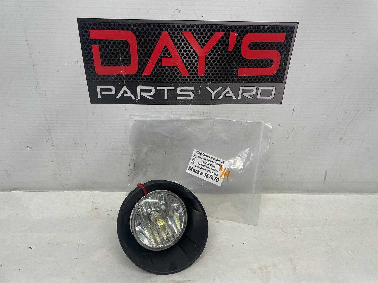 2010 Chevy Camaro SS RH Passenger Fog Light & Bezel OEM - Day's Parts Yard
