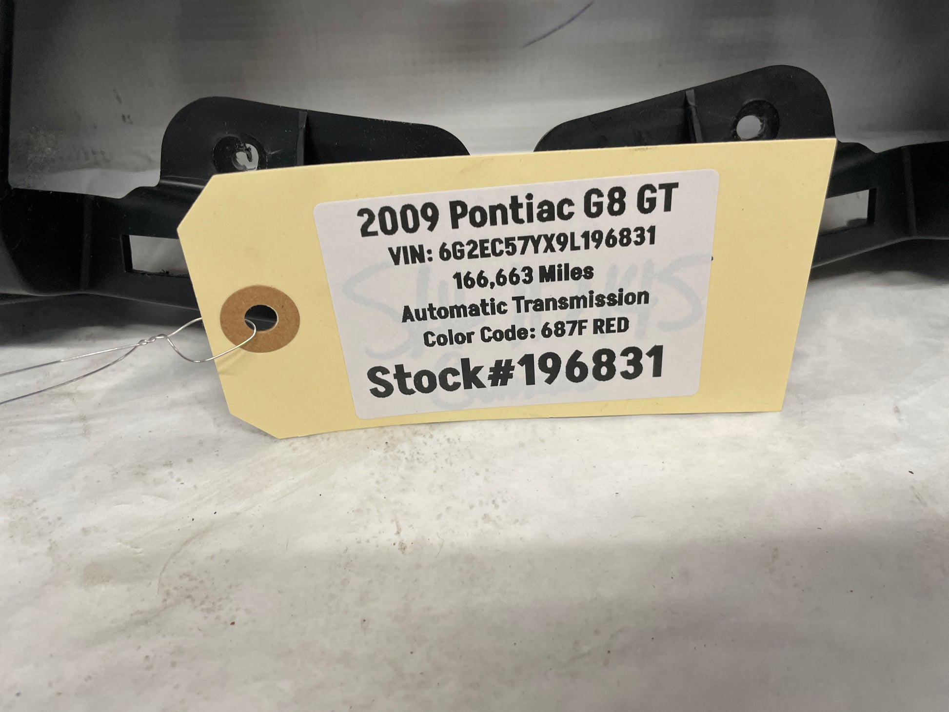 2009 Pontiac G8 GT RH & LH Upper Center B Pillar Trim Cover OEM - Day's Parts Yard