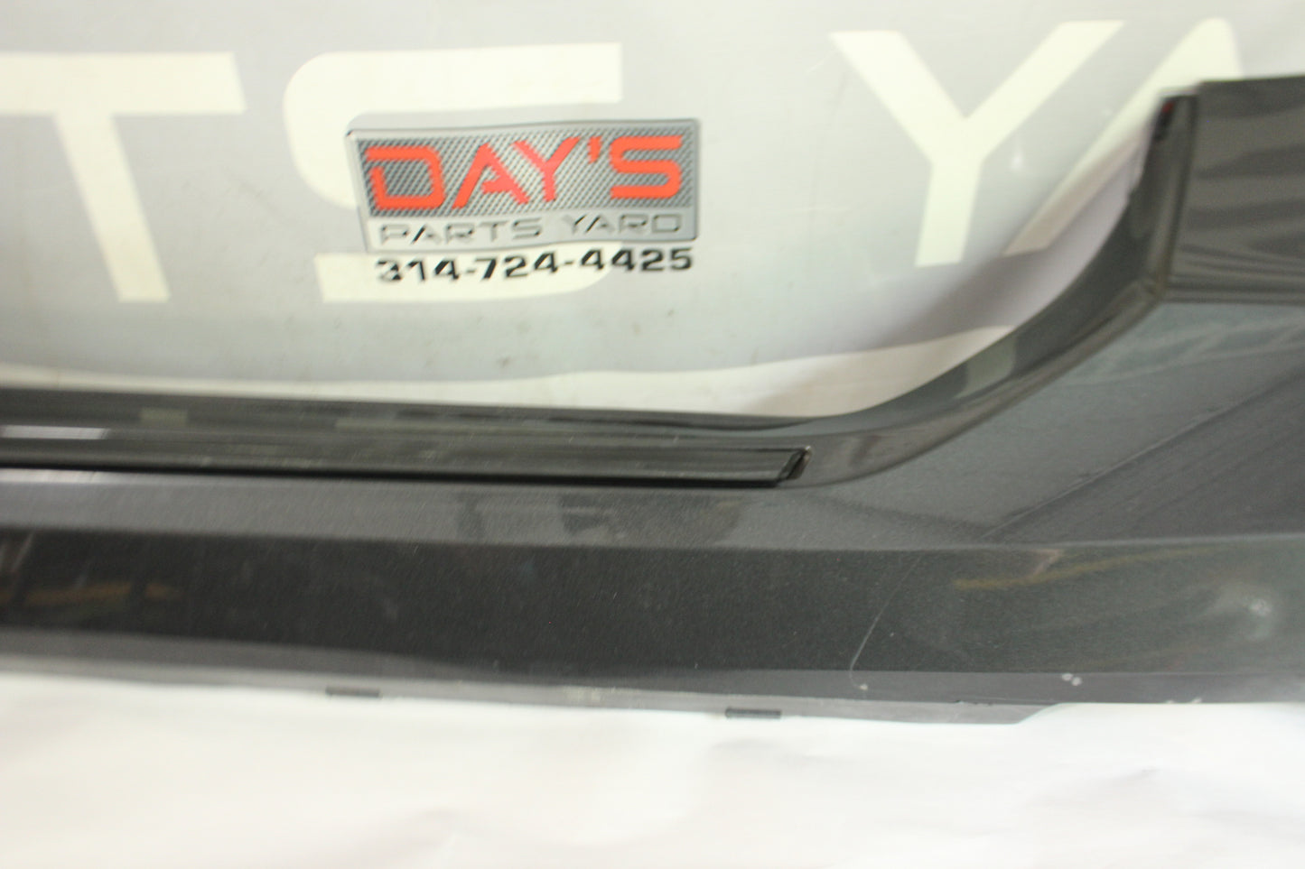 2016 Chevy Camaro SS LH Driver Rocker Molding Panel OEM