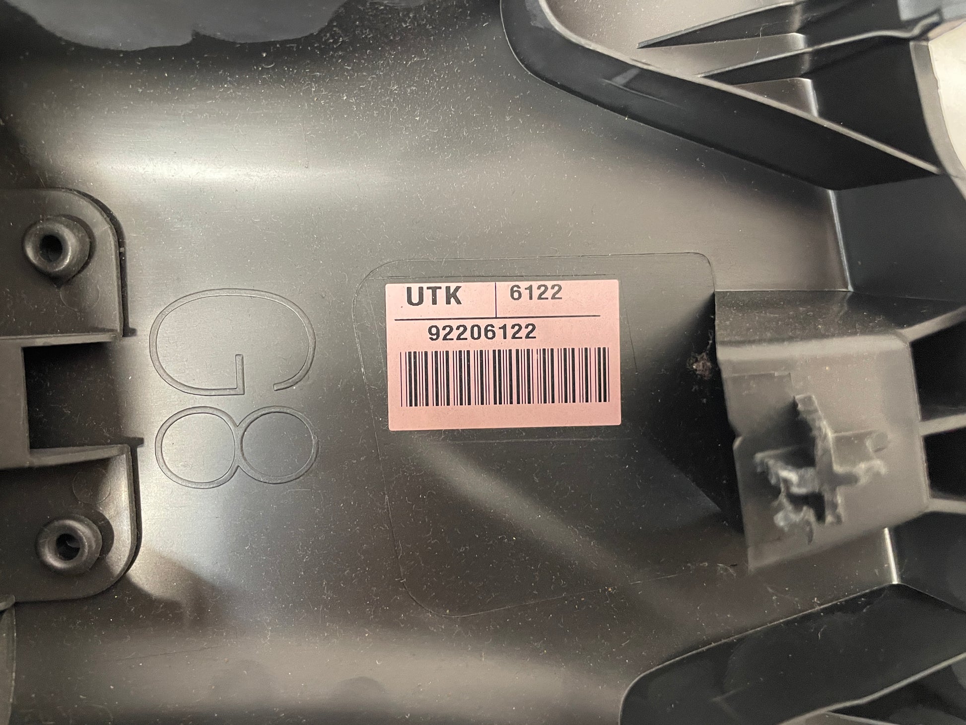 2009 Pontiac G8 GT RH & LH Upper Center B Pillar Trim Cover OEM - Day's Parts Yard