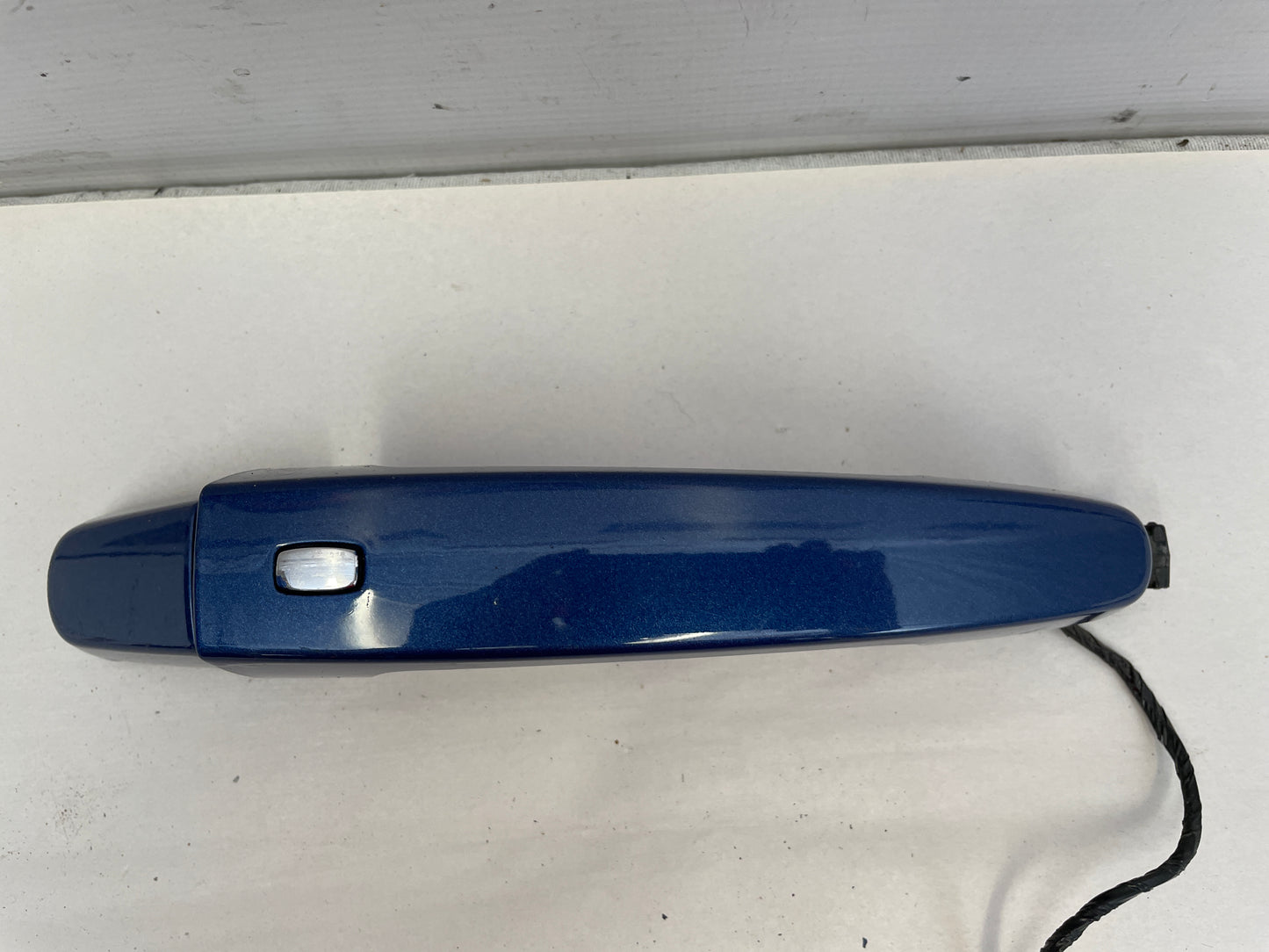 2019 Chevy Camaro SS Front RH Passenger Exterior Door Handle OEM