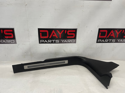2018 Cadillac Escalade  Passenger Front Illuminated Scuff Sill Plate Molding OEM