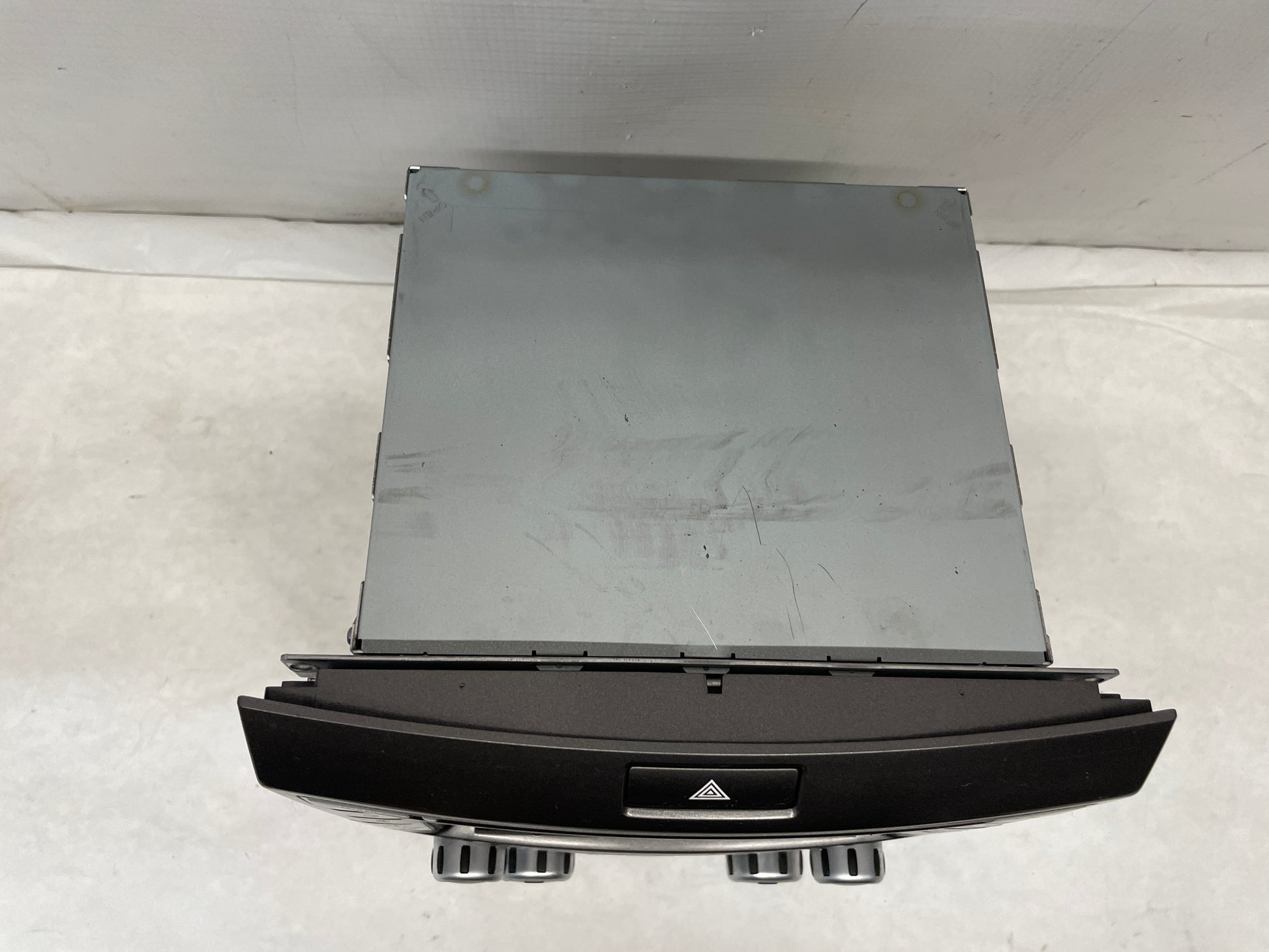 2009 Pontiac G8 GT Blaupunkt Radio CD Player Stereo Dash Control Unit OEM - Day's Parts Yard