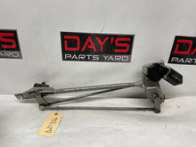 2005 Chevy C6 Corvette Windshield Wiper Linkage Transmission w/ Motor OEM - Day's Parts Yard