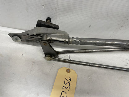 2005 Chevy C6 Corvette Windshield Wiper Linkage Transmission w/ Motor OEM - Day's Parts Yard