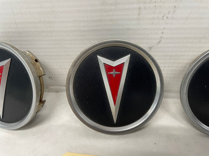 2006 Pontiac GTO Wheel Center Caps OEM - Day's Parts Yard