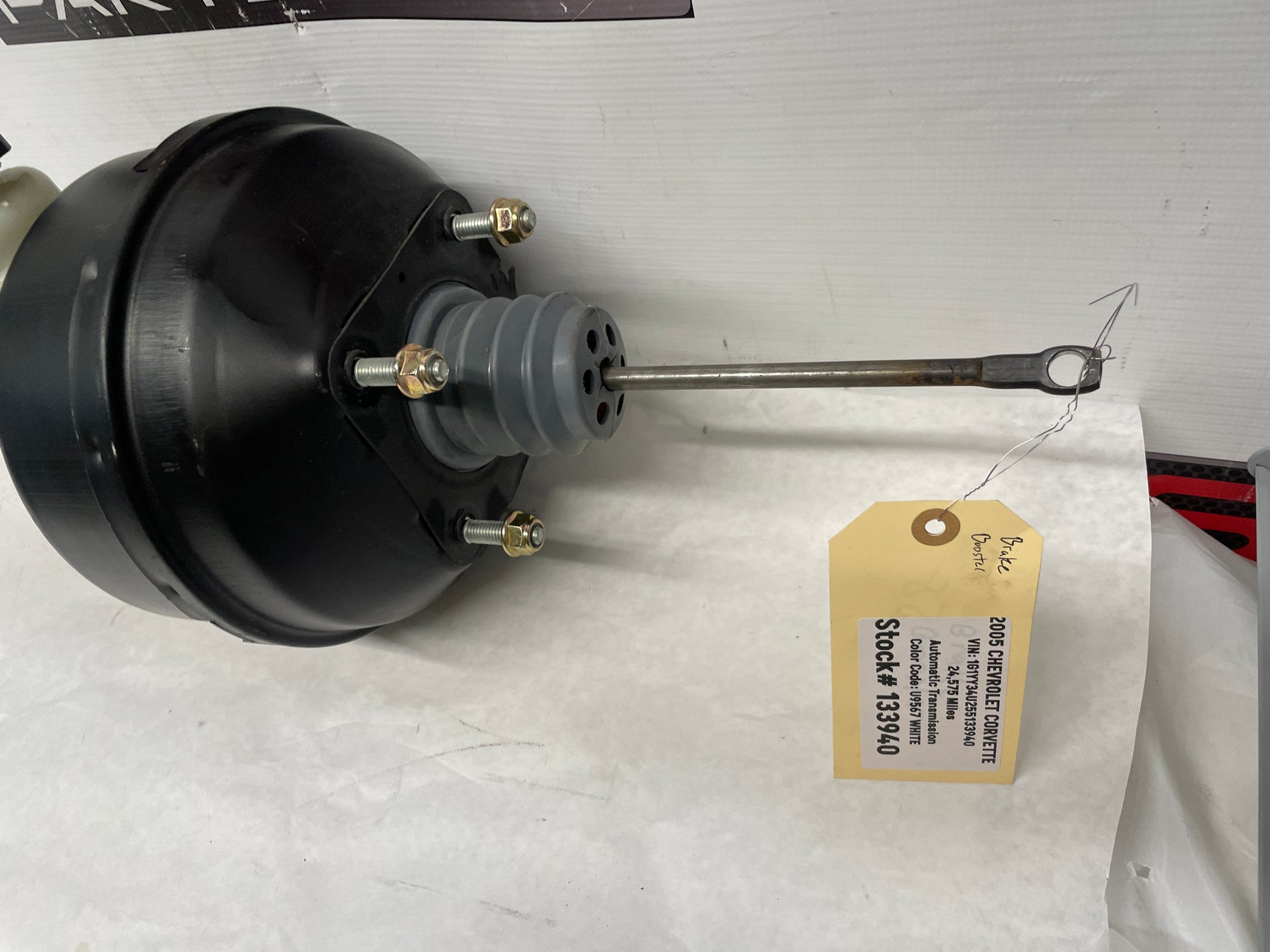 2005 Chevy C6 Corvette Power Brake Booster W/ Master Cylinder Reservoir & Cap OEM - Day's Parts Yard