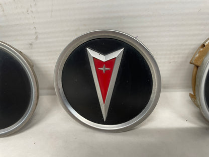 2006 Pontiac GTO Wheel Center Caps OEM - Day's Parts Yard