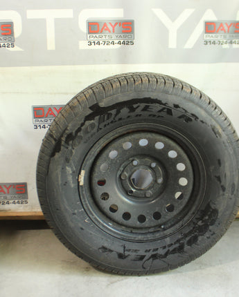 2014 GMC Sierra K1500 Denali Spare Tire Goodyear 265/70R17 OEM