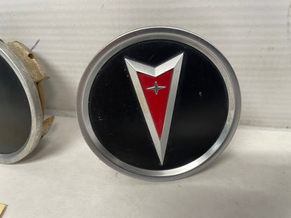 2006 Pontiac GTO Wheel Center Caps OEM - Day's Parts Yard