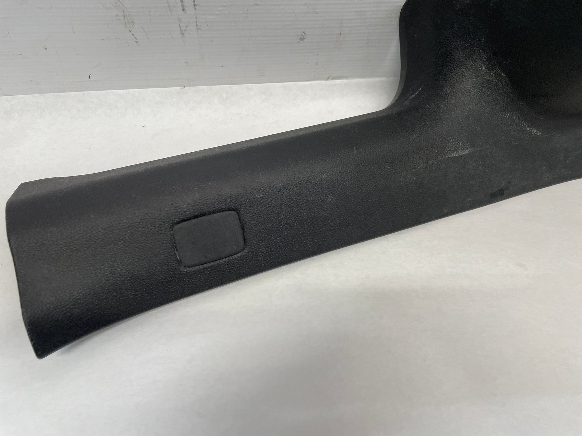 2013 Chevy Caprice PPV RH & LH Rear Door Carpet Retainer Sill Trim Panel Molding OEM - Day's Parts Yard