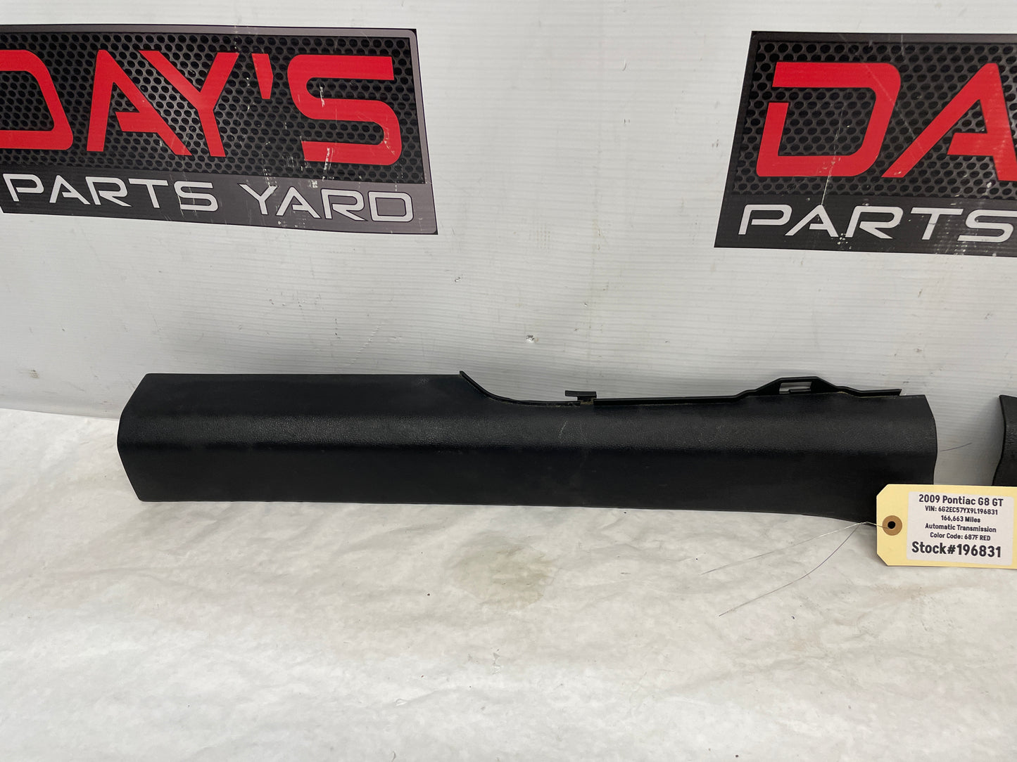 2009 Pontiac G8 GT RH & LH Front Interior Carpet Retainer Sill Plate Panel OEM - Day's Parts Yard