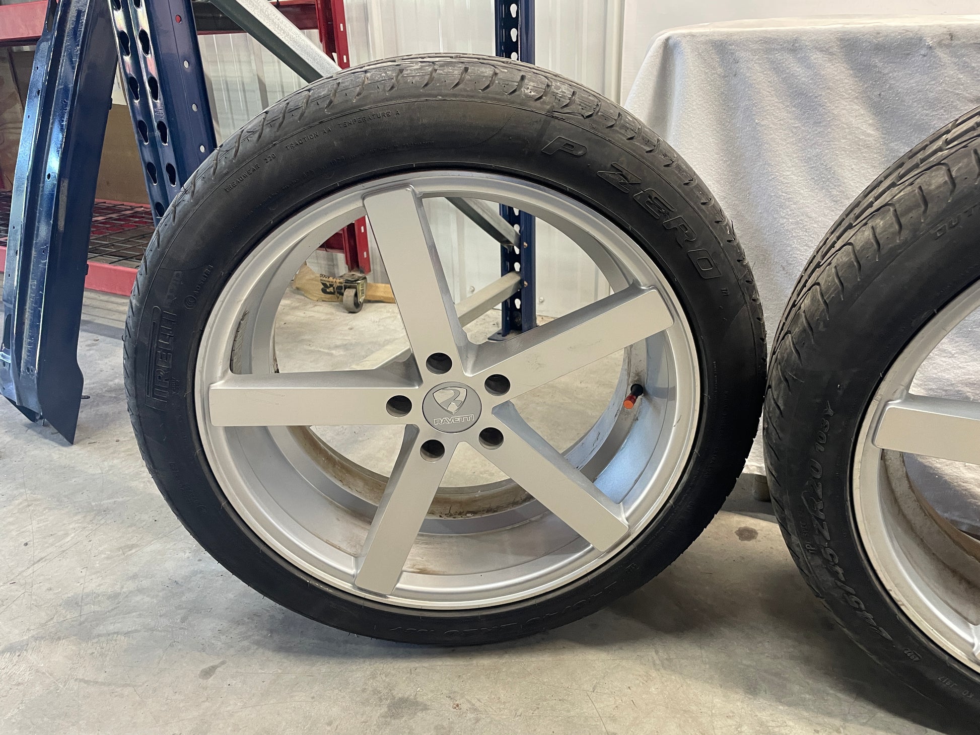 2012 Chevy Camaro SS Ravetti M13 Wheel and Tire Set 20X8.5 LOCAL PICK UP - Day's Parts Yard