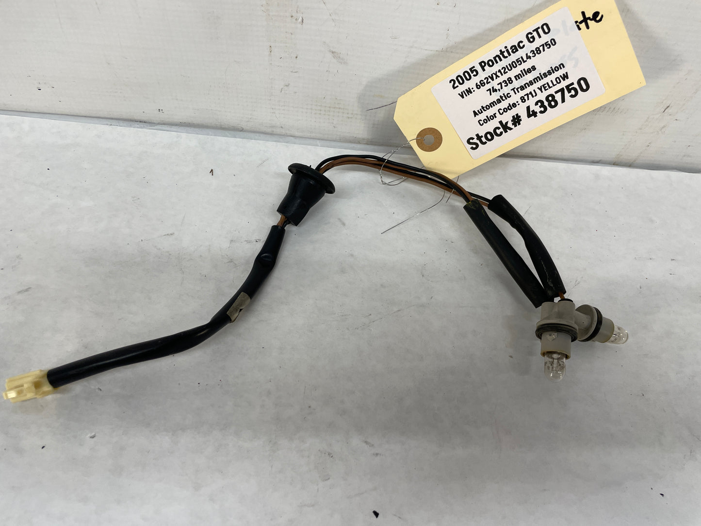 2005 Pontiac GTO License Plate Tag Light Wire Harness OEM