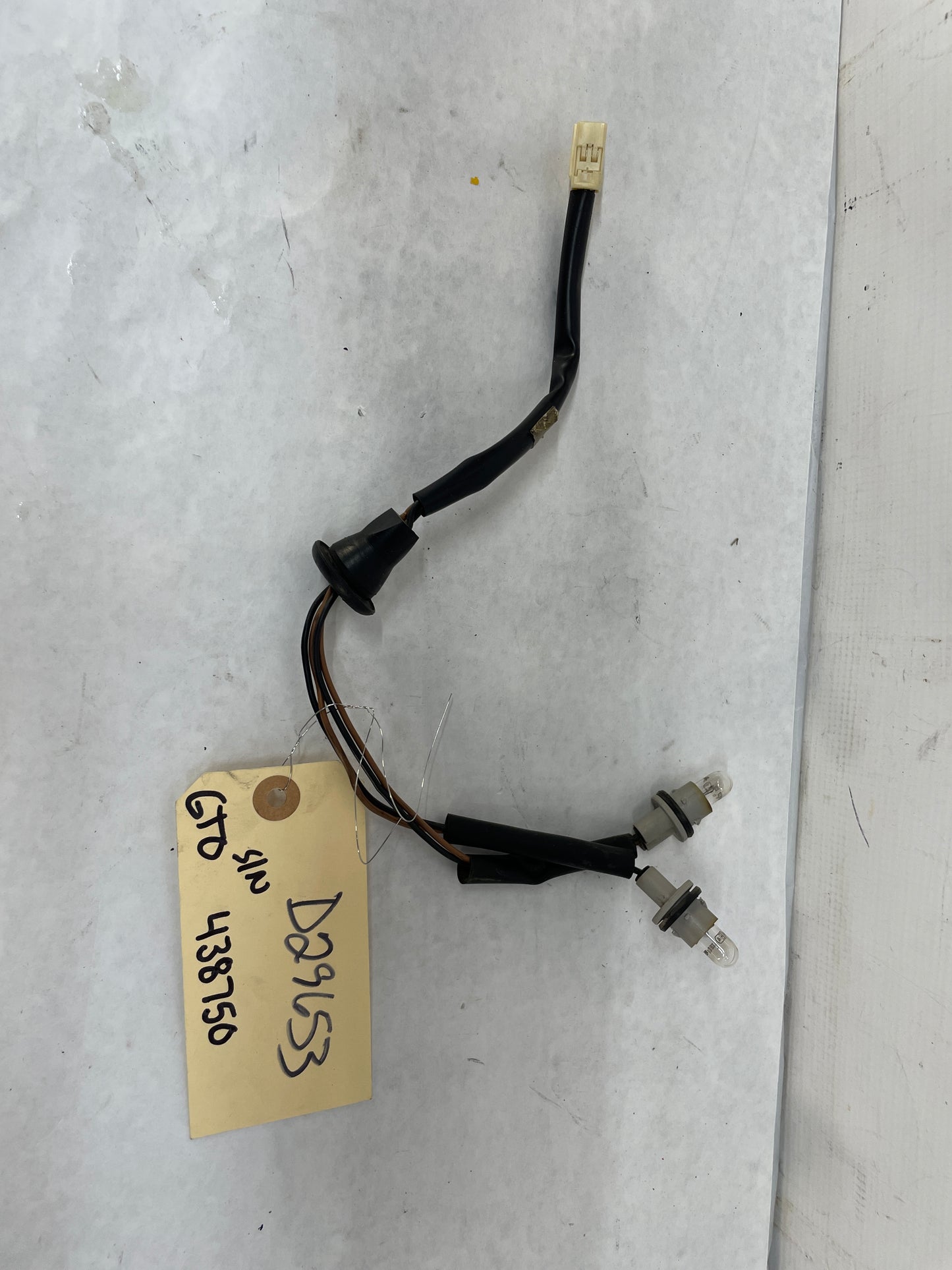 2005 Pontiac GTO License Plate Tag Light Wire Harness OEM