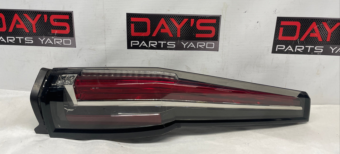 2018 Cadillac Escalade RH Passenger Taillight Tail Light Lamp Assembly OEM